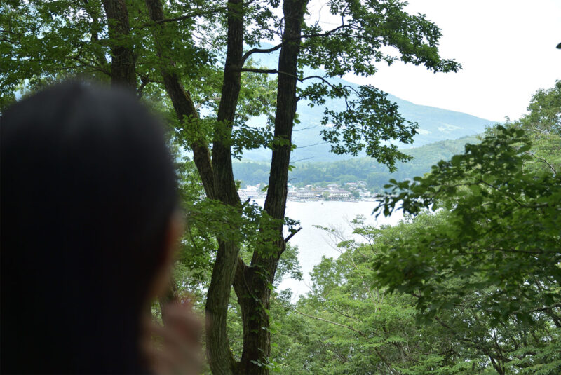 野尻湖を見下ろす象の小径コース